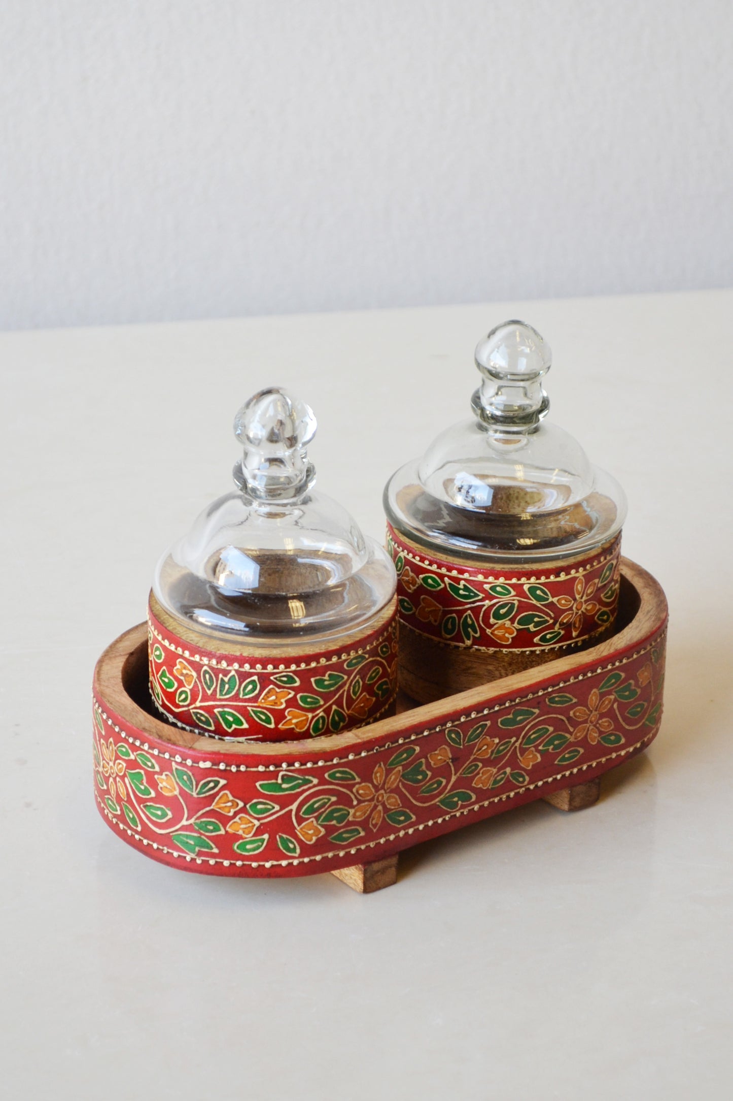 Traditional Detailed Jar Set