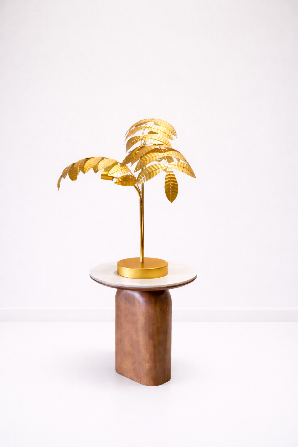 Palm Stand