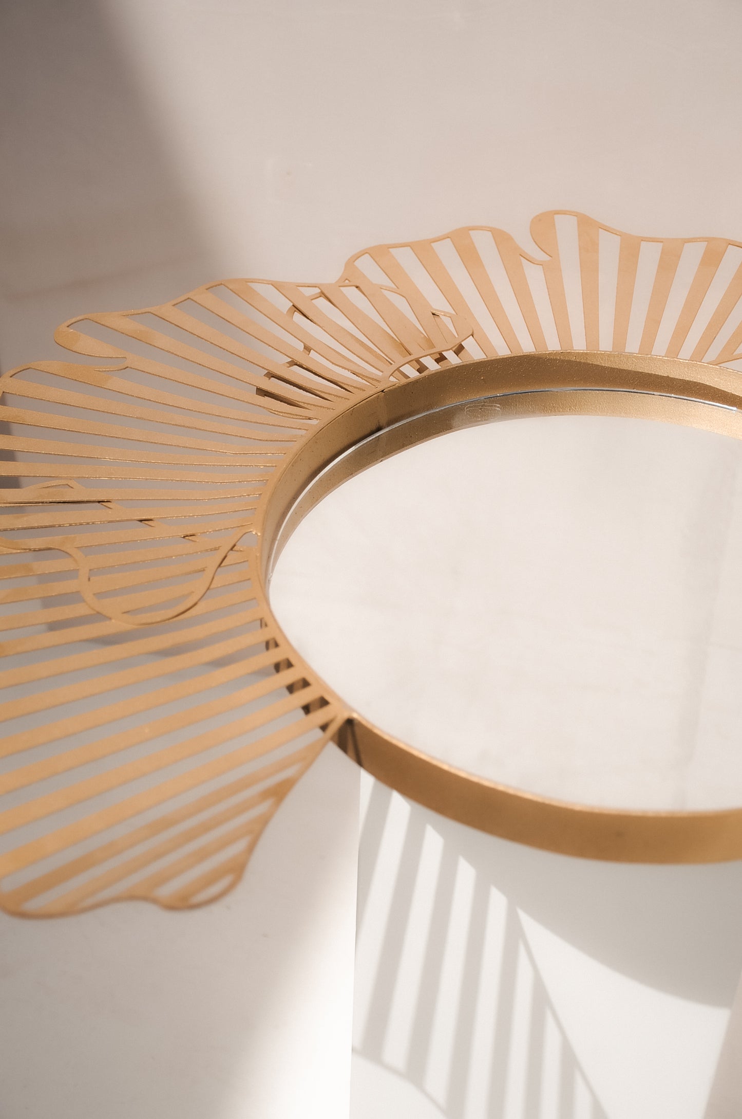 Round Mirrored Gold Tray