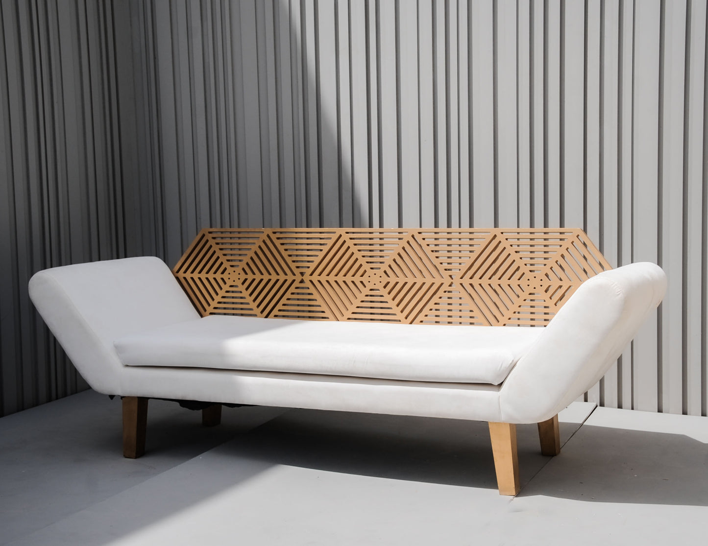 Patterned Back Bridal Sofa
