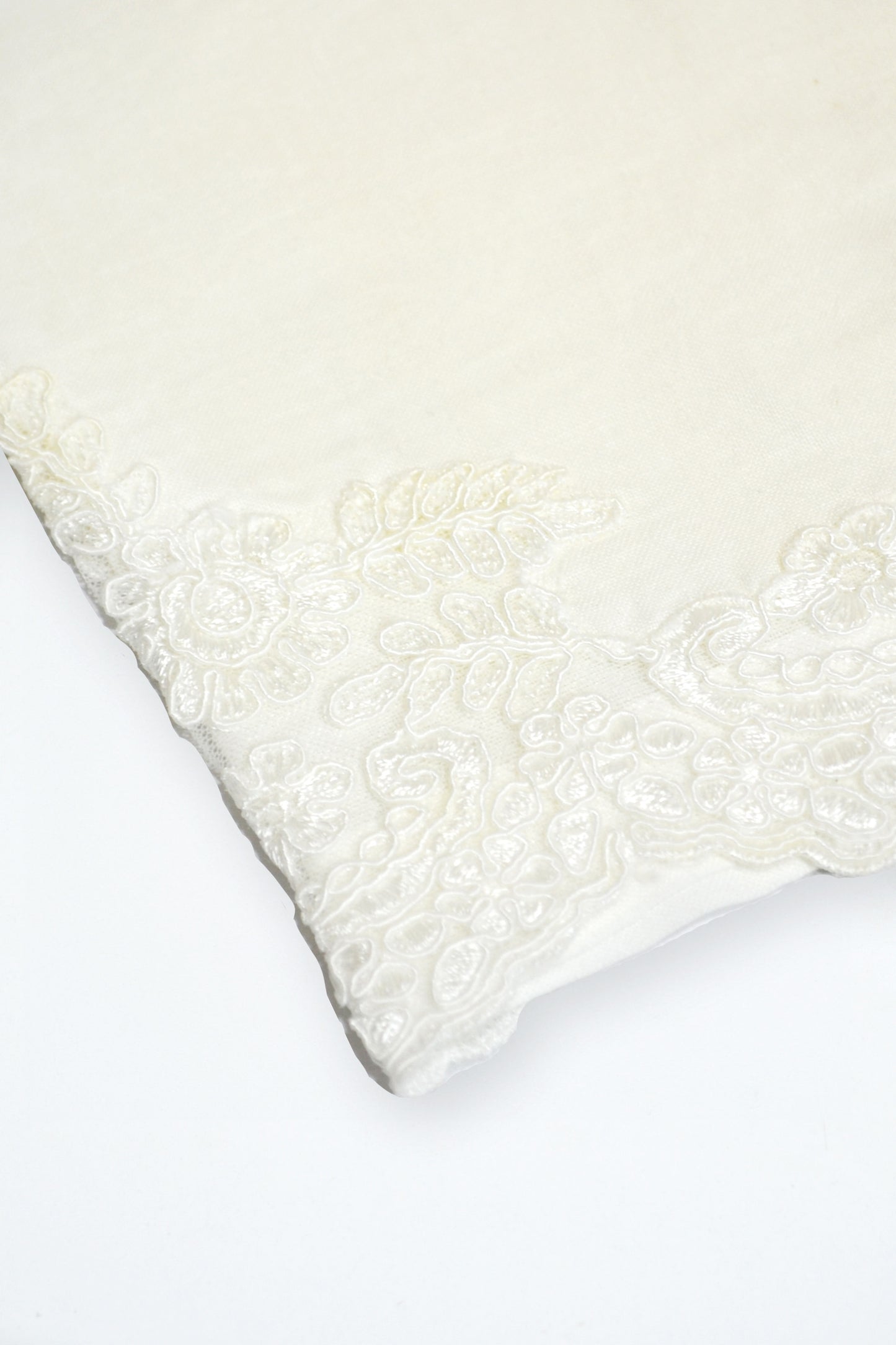 Detailed Off-White Napkin
