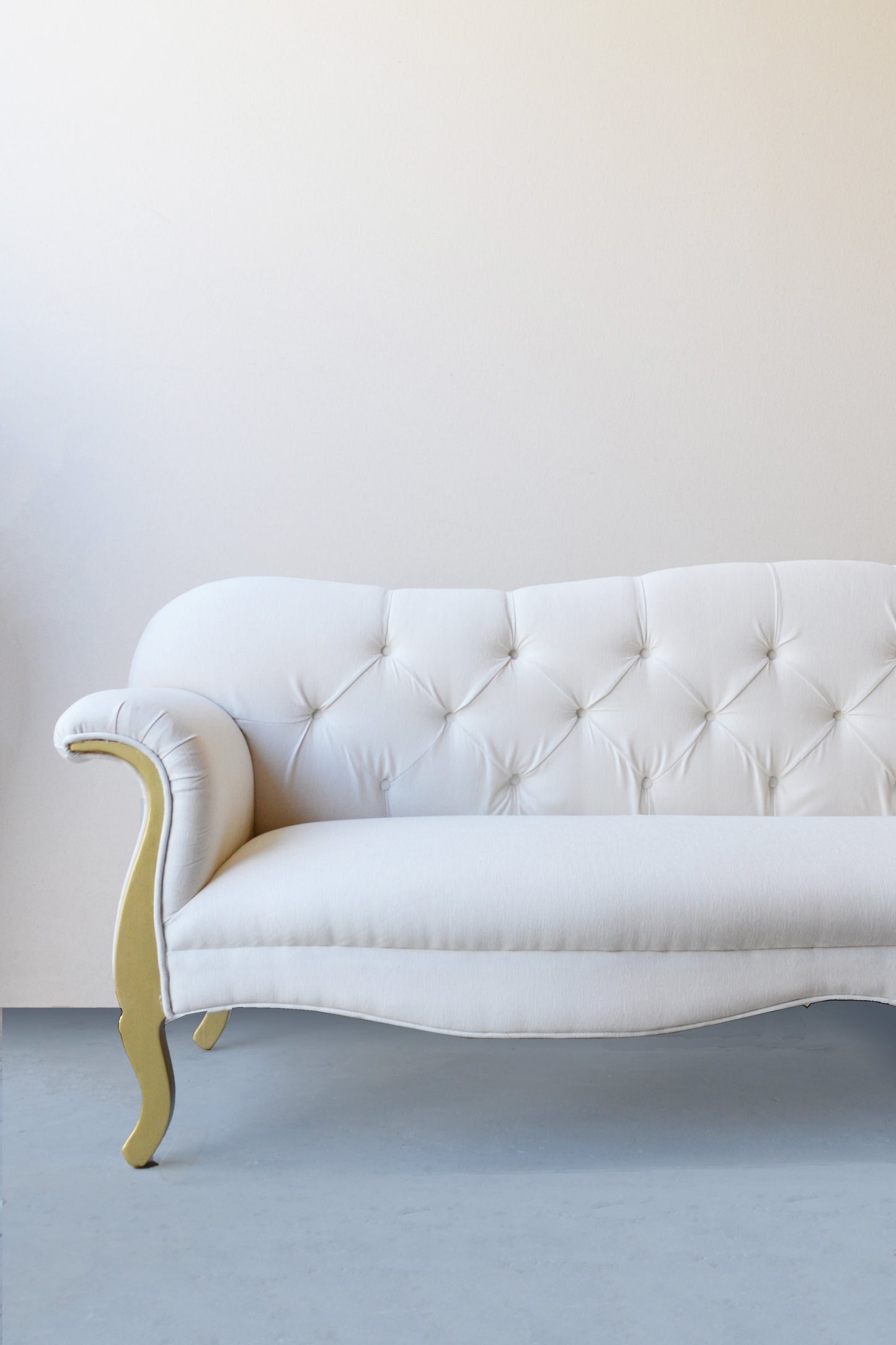 Tufted Bridal Sofa